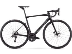BMC Roadmachine Three Ultegra Di2 Disc 12v Vélo De Route 2022