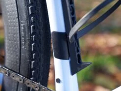 BMC Support De Dérailleur Avant Et Couvercle Kaius KAS01 - 30004027 -Boutique Vélo Promo bmc support de derailleur avant et couvercle kaius kas01 30004027 2