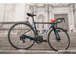 BMC Teammachine SLR01 One Dura-Ace Di2 Disc 12v Vélo De Course 2022 -Boutique Vélo Promo bmc teammachine slr01 one dura ace di2 disc 12v velo de course 2022 18