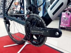 BMC Teammachine SLR01 One Dura-Ace Di2 Disc 12v Vélo De Course 2022 -Boutique Vélo Promo bmc teammachine slr01 one dura ace di2 disc 12v velo de course 2022 4