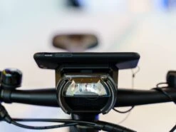 BOSCH Ebike COBI.bike Hub Avec éclairage Avant 7 BOSCH Ebike COBI.bike Hub Avec éclairage Avant -Boutique Vélo Promo bosch ebike cobibike hub avec eclairage avant 3