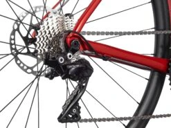 CANNONDALE CAAD13 Disc 105 Vélo De Route 2023 Candy Red -Boutique Vélo Promo cannondale caad13 disc 105 velo de route 2023 candy red 4
