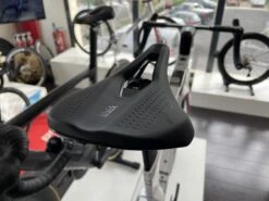 CANNONDALE SystemSix Hi-Mod Carbon Ultegra Di2 Replica Education First 2023 -Boutique Vélo Promo cannondale systemsix hi mod carbon ultegra di2 replica education first 2023 4