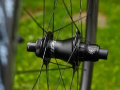 ZIPP 303 Firecrest Boyau Disque Roues Carbone 45mm 2023 -Boutique Vélo Promo zipp 303 firecrest boyau disque roues carbone 40mm 2023 3